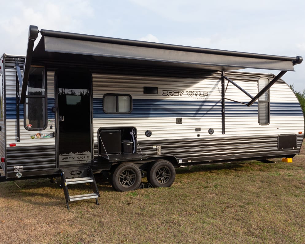 2021 Travel Trailer RV for Rent in Midlothian, Texas