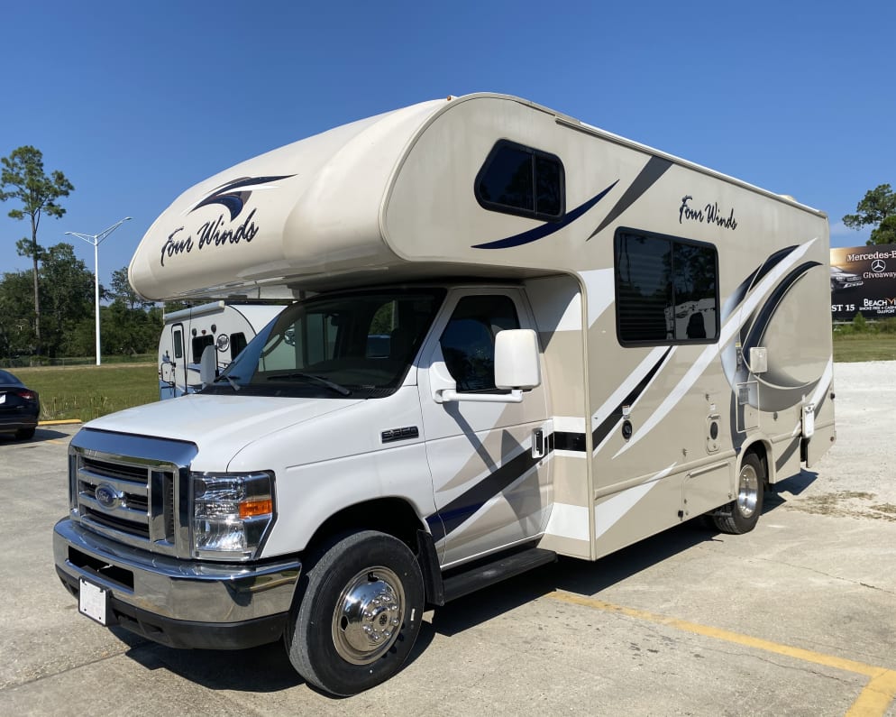 2018 Class C RV for Rent in Picayune, Mississippi
