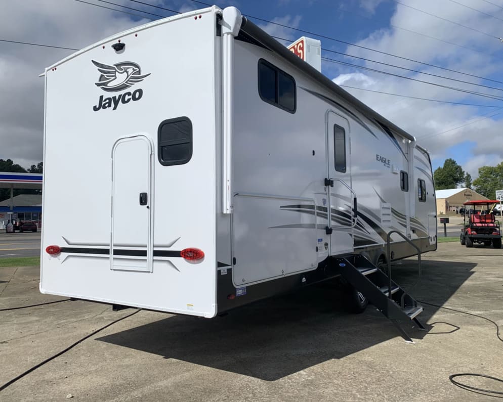 2022 Travel Trailer RV for Rent in Clovis, California