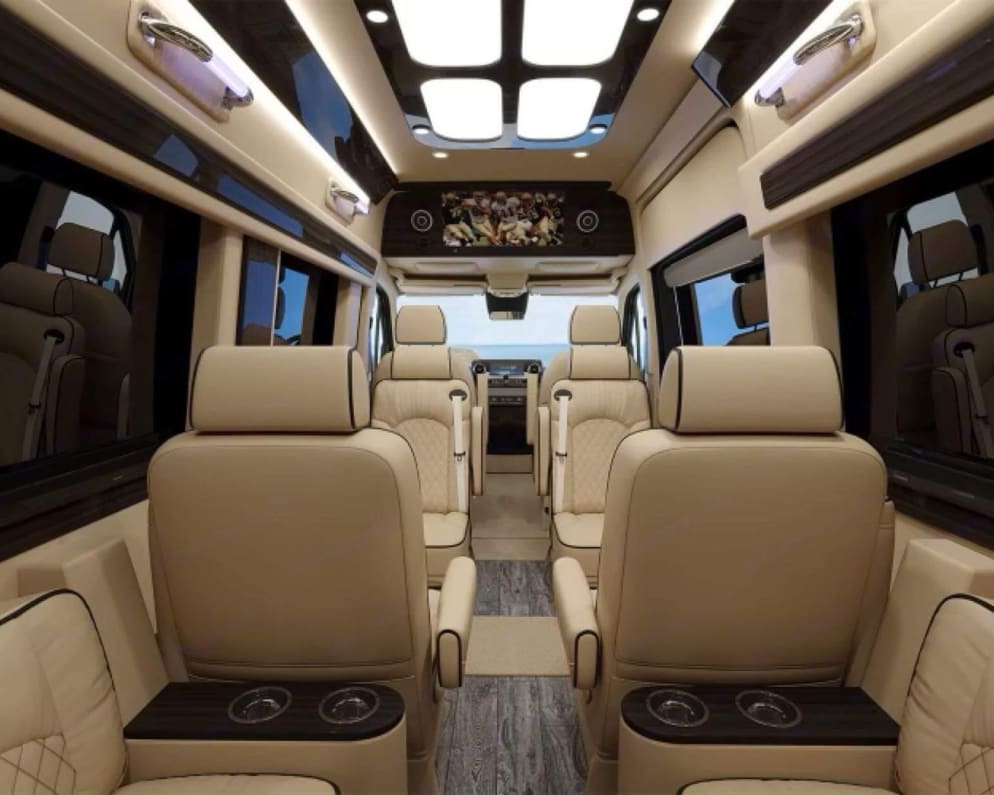 2022 Coach- Midwest Automotive Daycruiser D6  by Ultimate Toys for rent in 29650