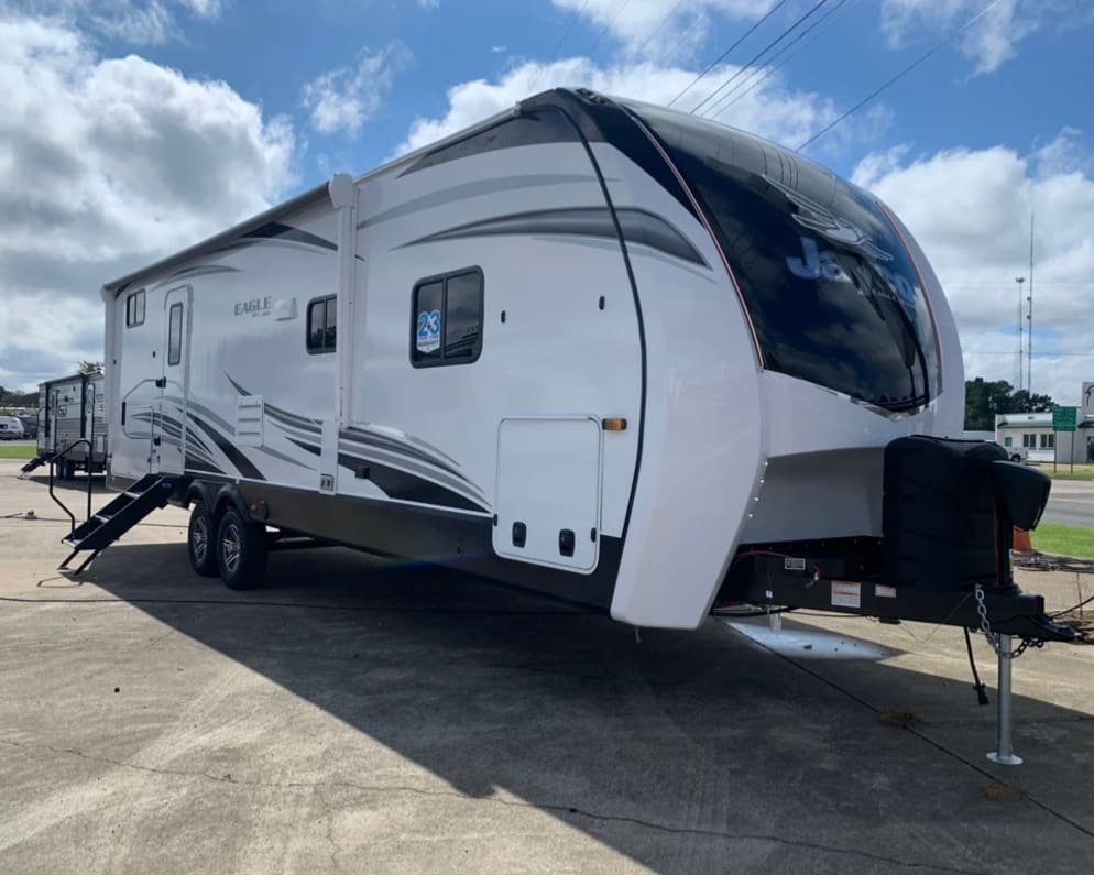 2022 Travel Trailer RV for Rent in Clovis, California