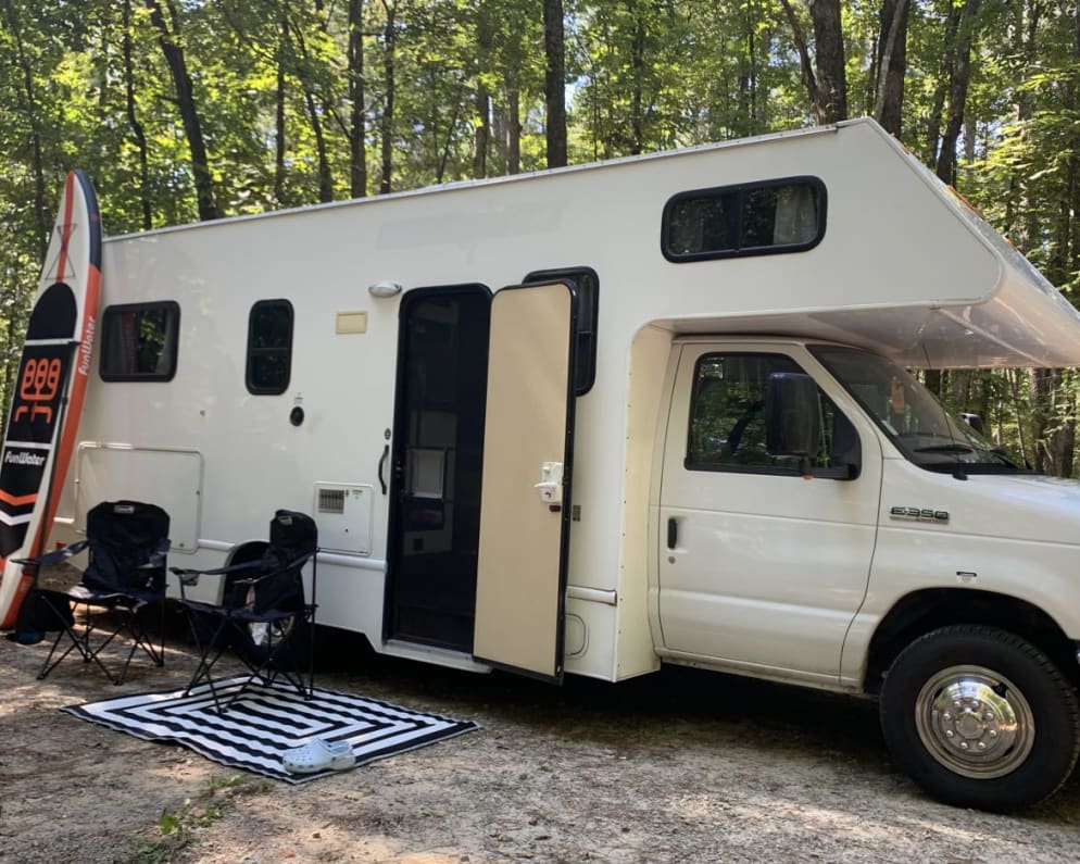 2017 Thor Motor Coach Majestic