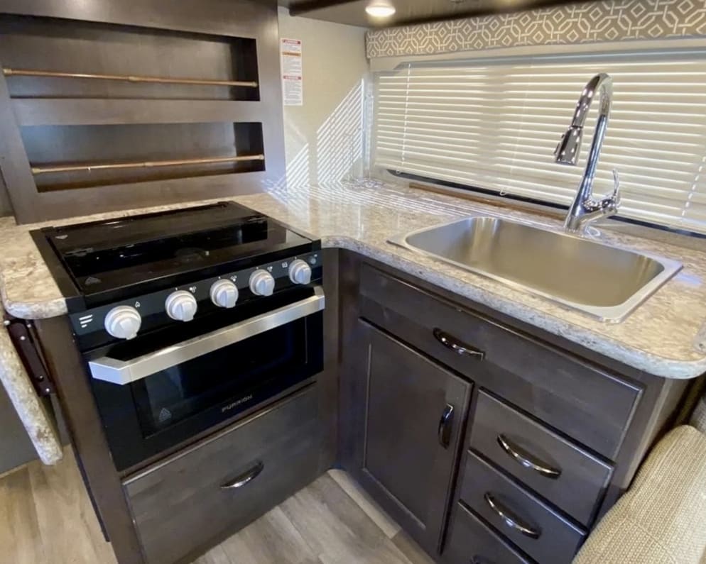 2019 Thor Motor Coach Freedom Elite Class C for rent in Springdale Arkansas