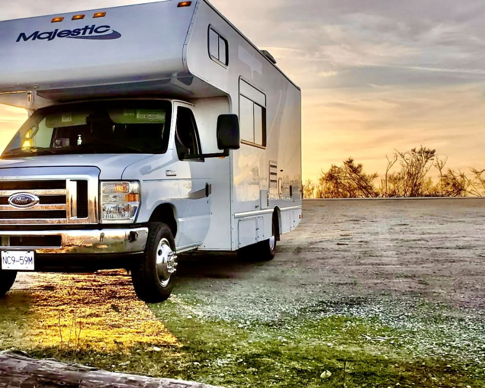 2014 Thor Majestic Class C for rent in Richmond British Columbia