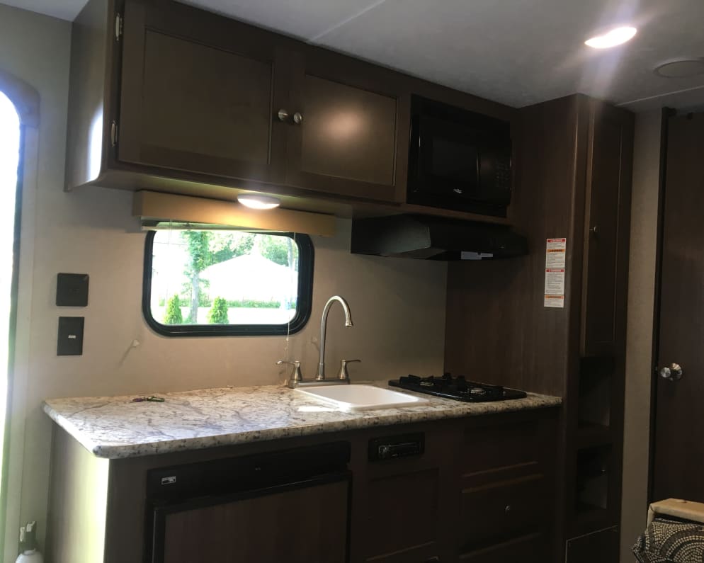 2018 Hideout LHS  by Keystone RV for rent in 