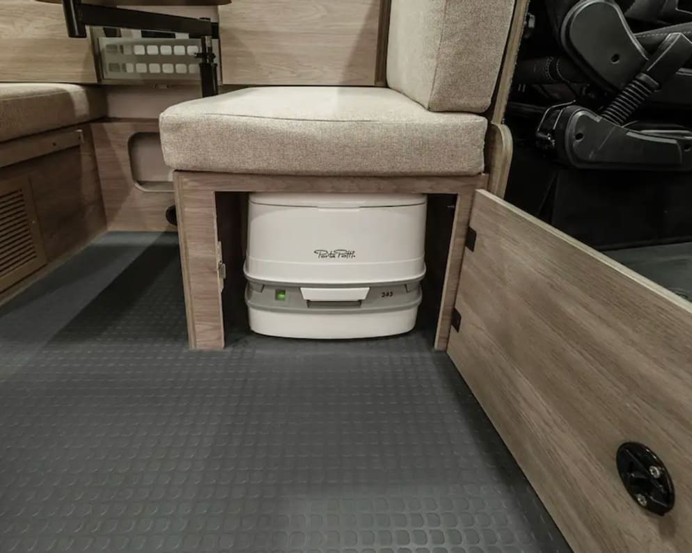 2022 solis pocket  by Winnebago for rent in 97220