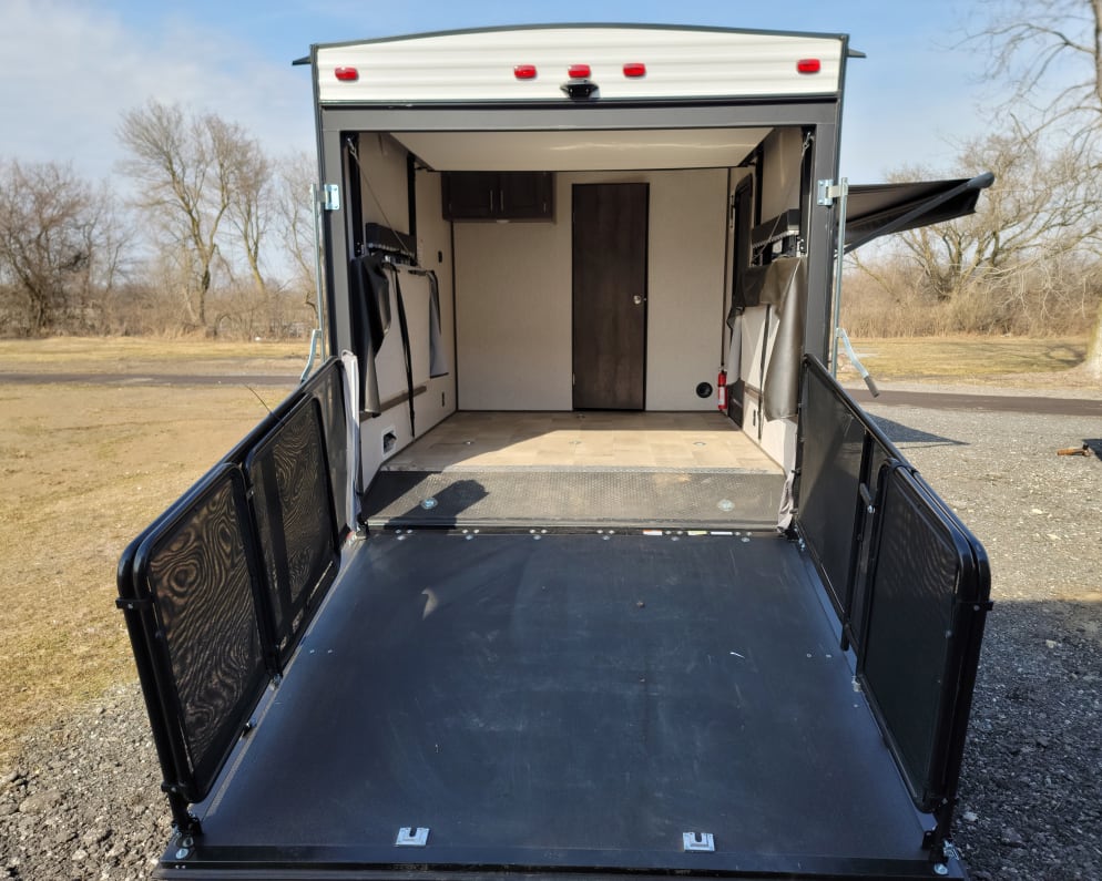 2021 Coleman Lantern 300TQ Toy Hauler for rent in Milan Michigan