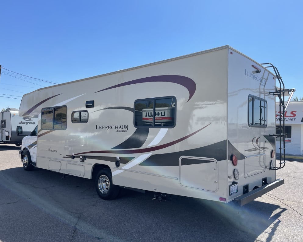 2019 Coachmen Leprechaun
