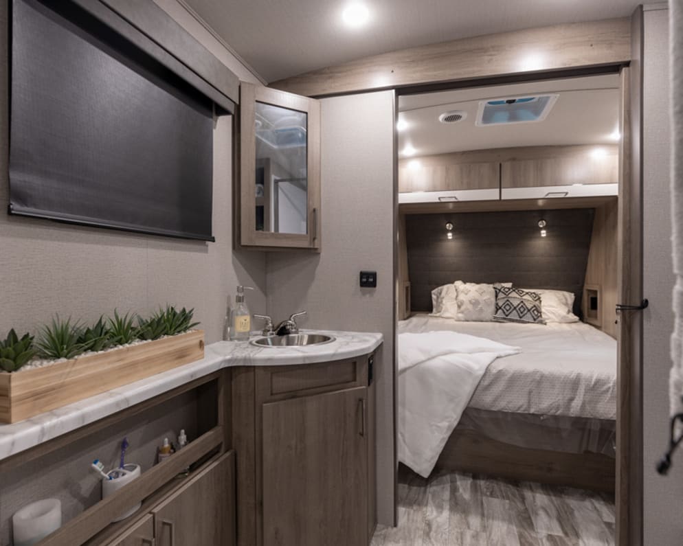 Travel Trailer RV for Rent in Burleson, Texas