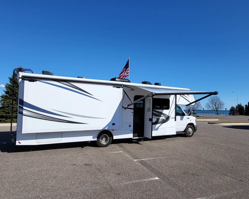 2022 Phantom  by Nexus RV for rent in 48051