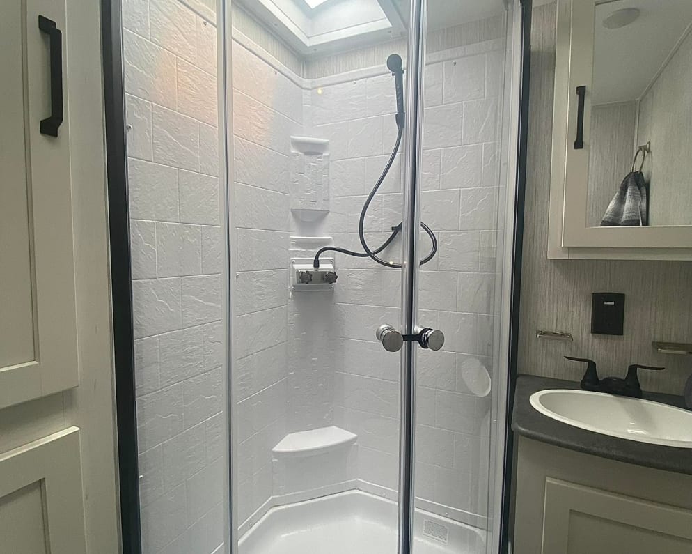 2022 Travel Trailer RV for Rent in Marshfield, Missouri