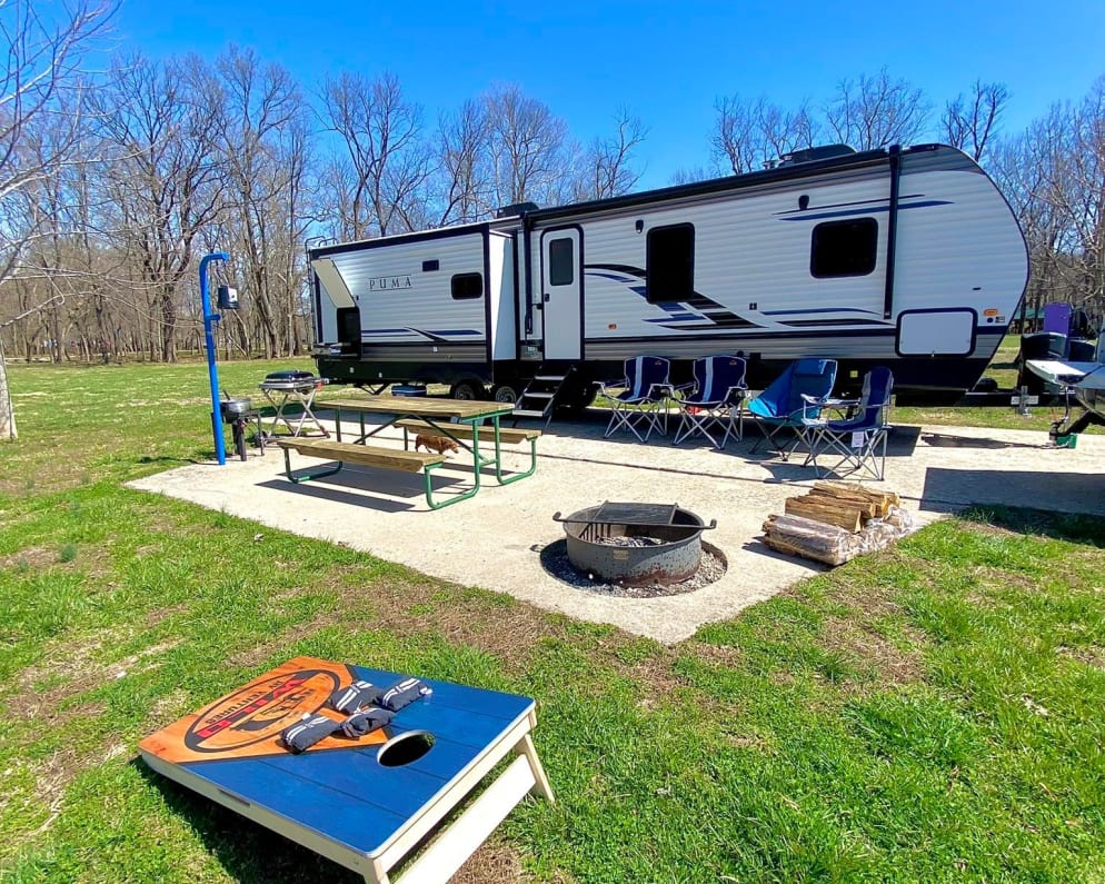 2022 Travel Trailer RV for Rent in Marshfield, Missouri