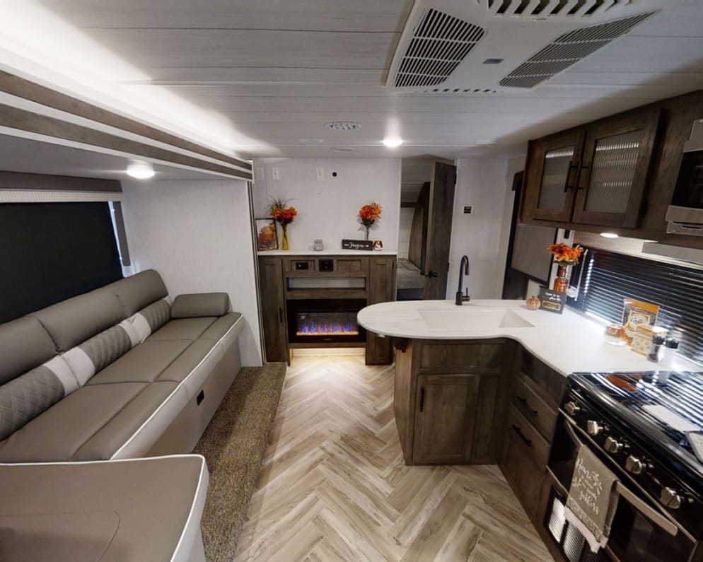 2021 Travel Trailer RV for Rent in Escondido, California