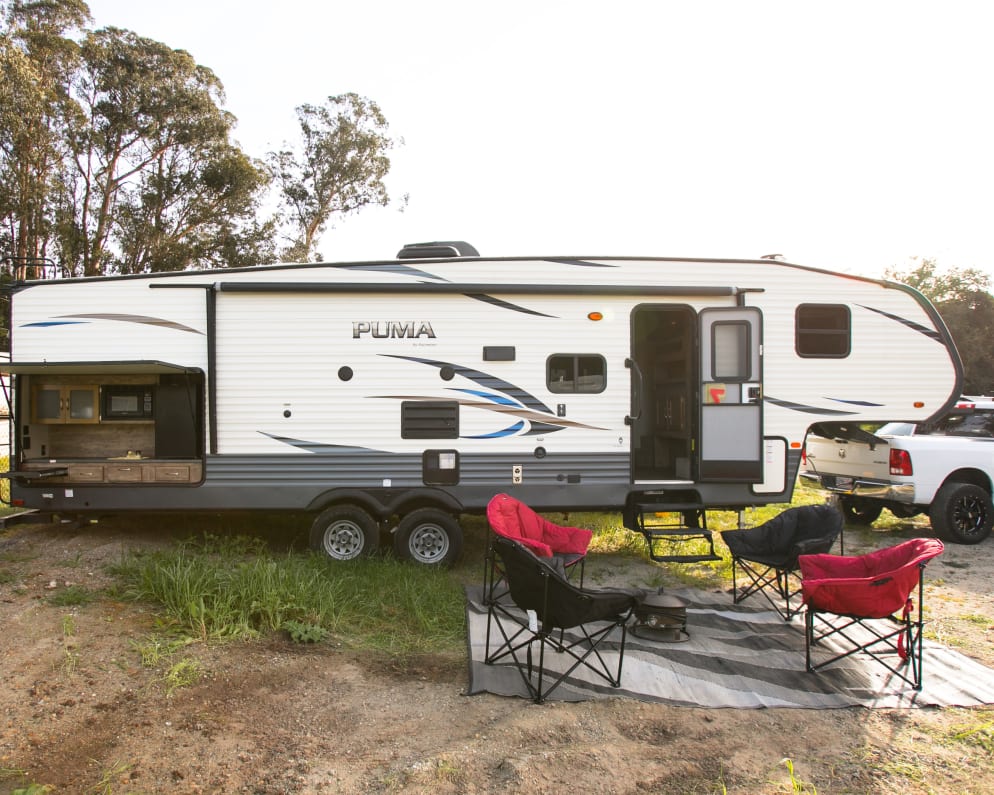 This RV will easily accommodate the family or friends wanting to have some privacy. Bunkhouse is great for 2 groups who want their space. Easily fits in most spaces at Laguna Seca Weather Tech Raceway.

Perfect for trips to:

Weather Tech Raceway
Laguna Seca
Marina Dunes