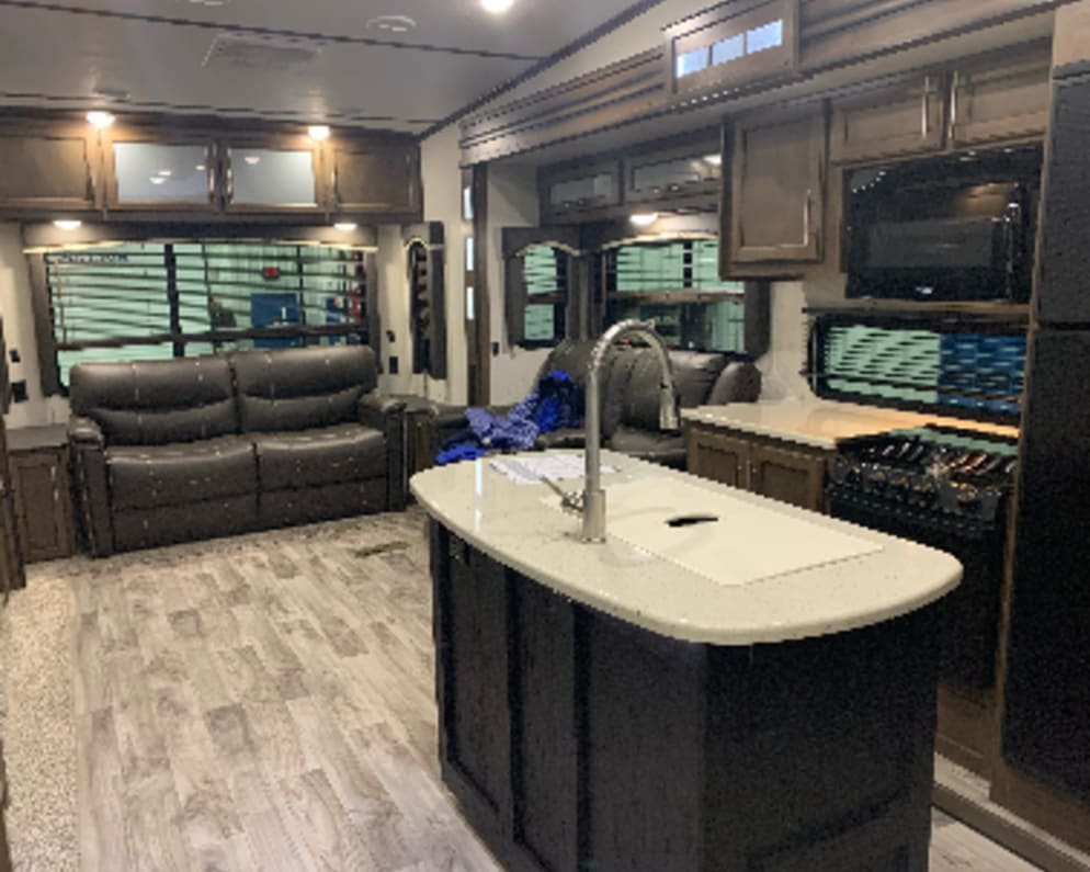 2019 Keystone RV Cougar available for rent in Florissant Missouri