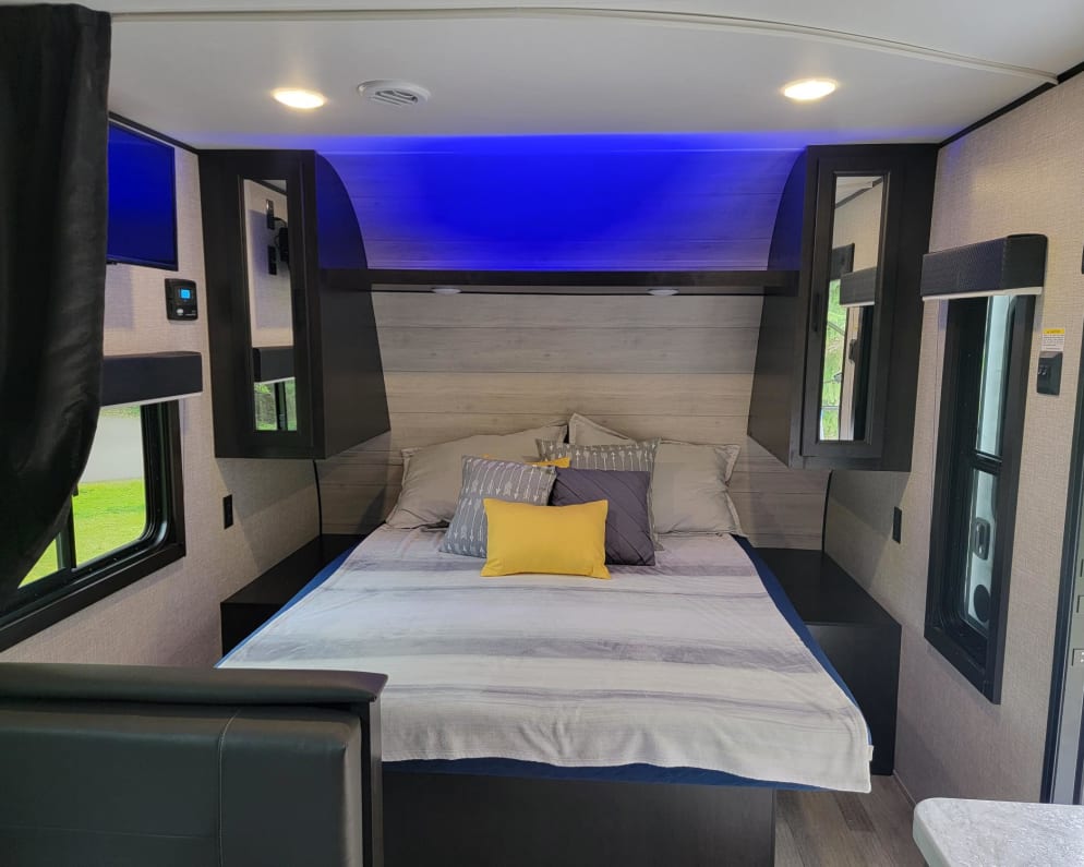 2022 Jayco Rocky Mountain Edition available for rent in Beaverton Oregon