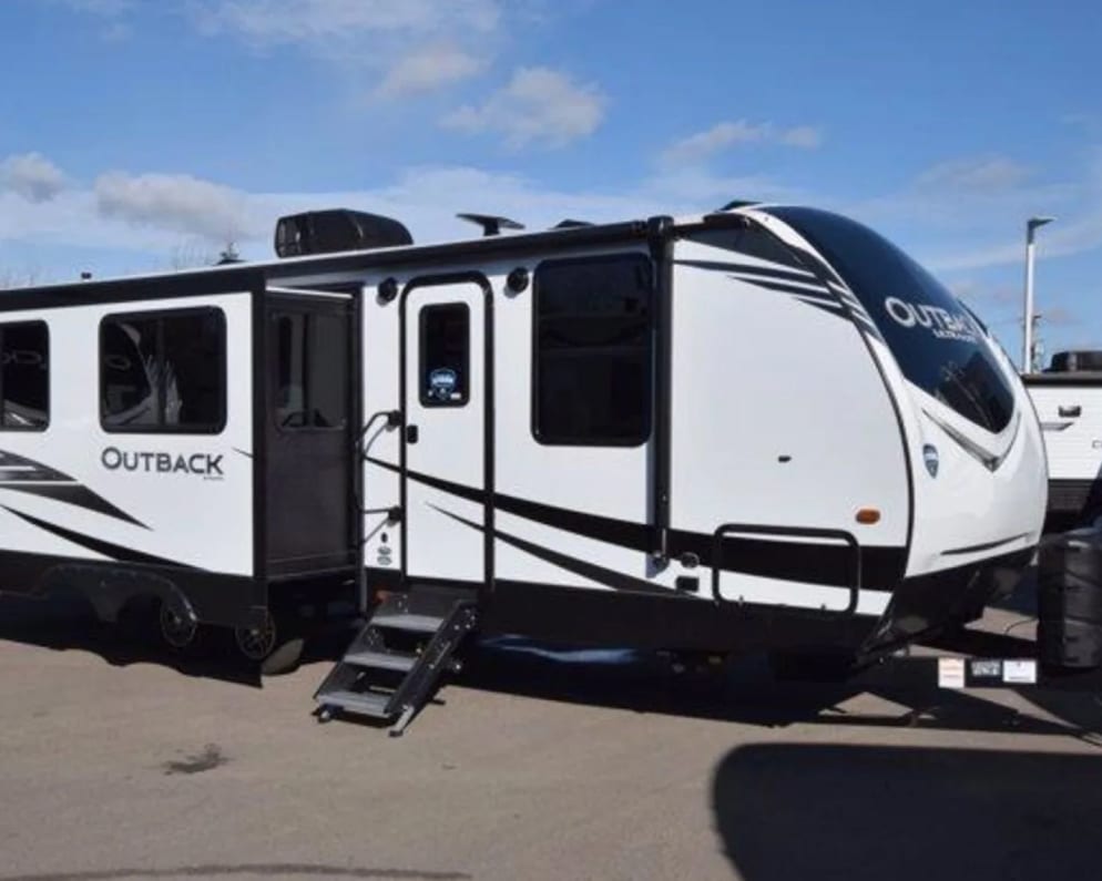 2020 Keystone RV Outback Ultra-Lite available for rent in Lexington Oklahoma