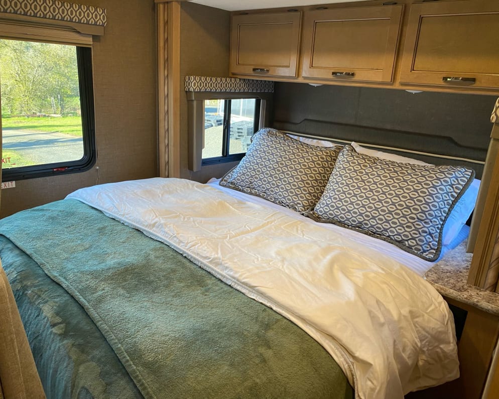 2017 Thor Freedom Elite available for rent in Roseville California