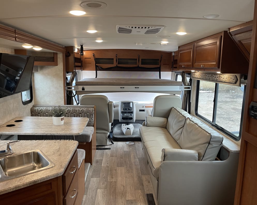 2018 Winnebago Vista Class A for rent in Spearfish South Dakota