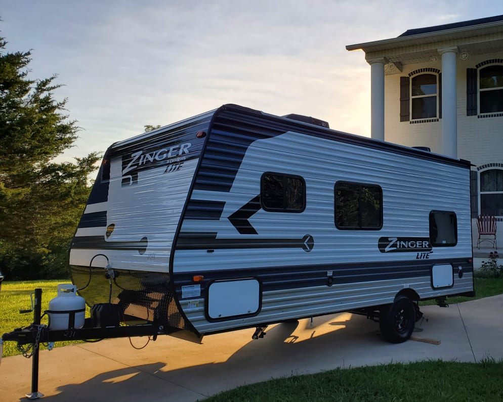 2021 Crossroads RV Zinger