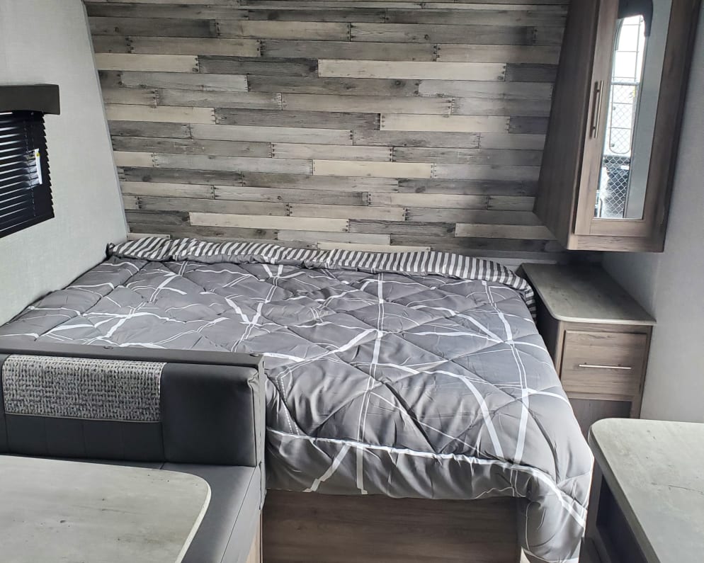 2021 Crossroads RV Zinger available for rent in Omaha Arkansas