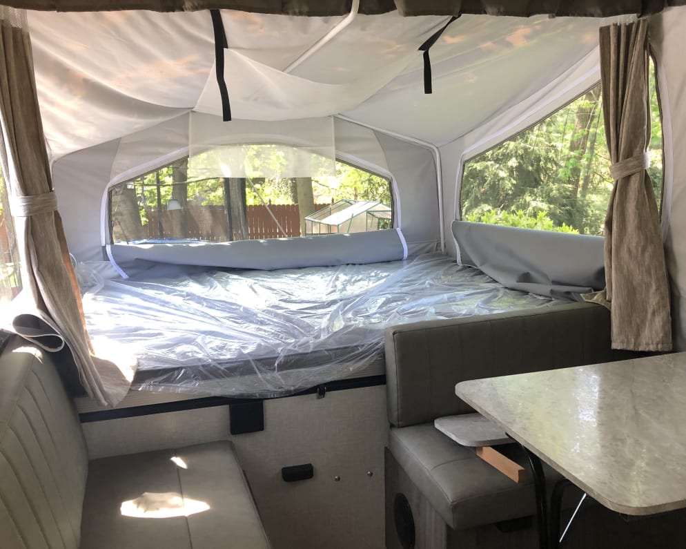title='Contact us now about this 2022 Forest River Rockwood 2280bhesp Travel Trailer RV for Rent in York, Pennsylvania rental unit!' 2022 Forest River Rockwood 2280bhesp Travel Trailer for rent in York Pennsylvania