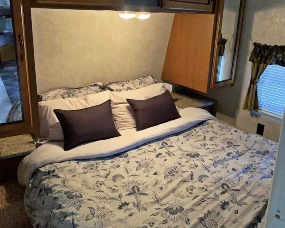 2013 Springdale  by Keystone RV for rent in V0A 1H0