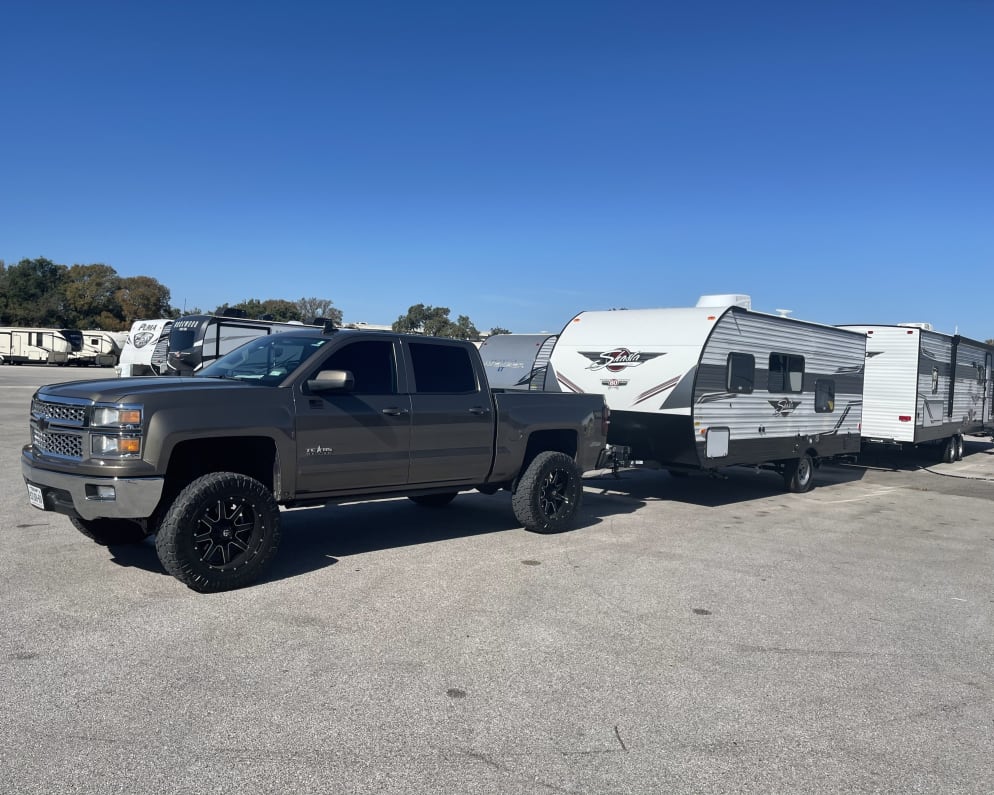 2022 Travel Trailer RV for Rent in Marble Falls, Texas