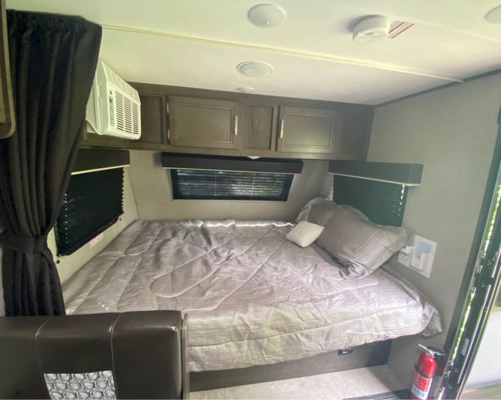2020 Jayco Jay Flight SLX Baja Edition Travel Trailer for rent in ERIE Colorado