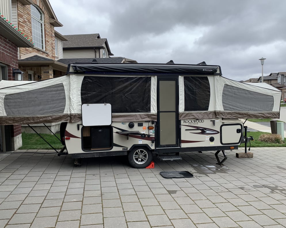 Popup Trailer RV for Rent in London, Ontario