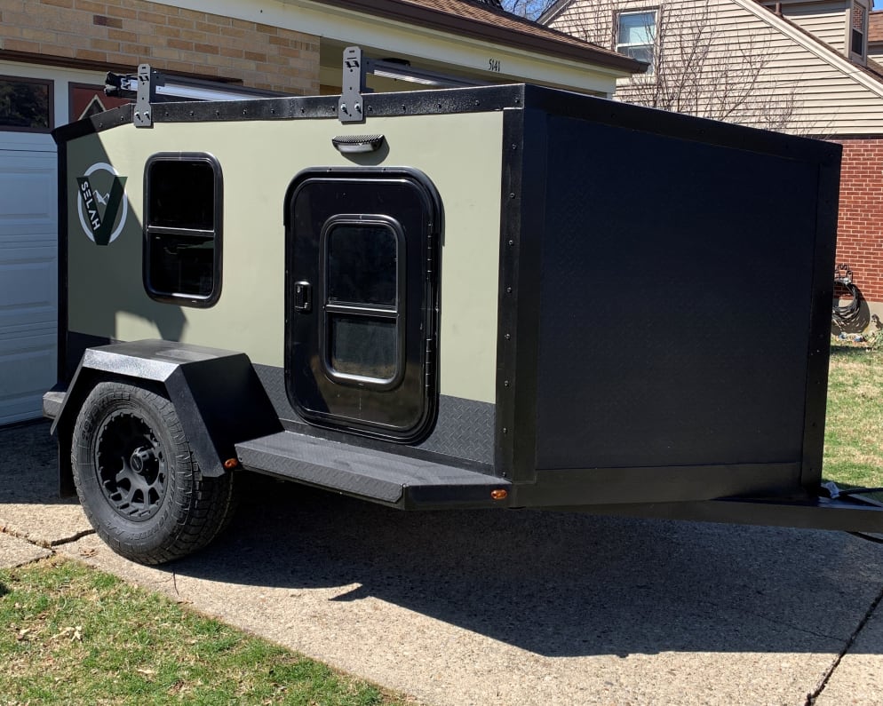 2022 Custom Travel Trailer available for rent in Cincinnati Ohio