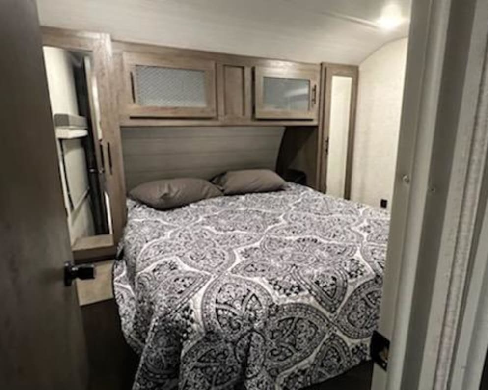 2021 Forest River Salem Travel Trailer for rent in Florien Louisiana