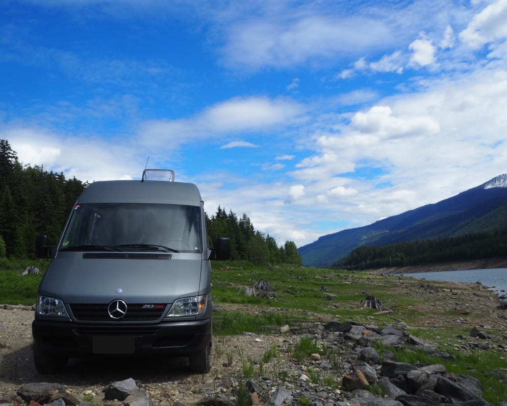 2002 Mercedes-Benz Sprinter Class B for rent in Vancouver British Columbia