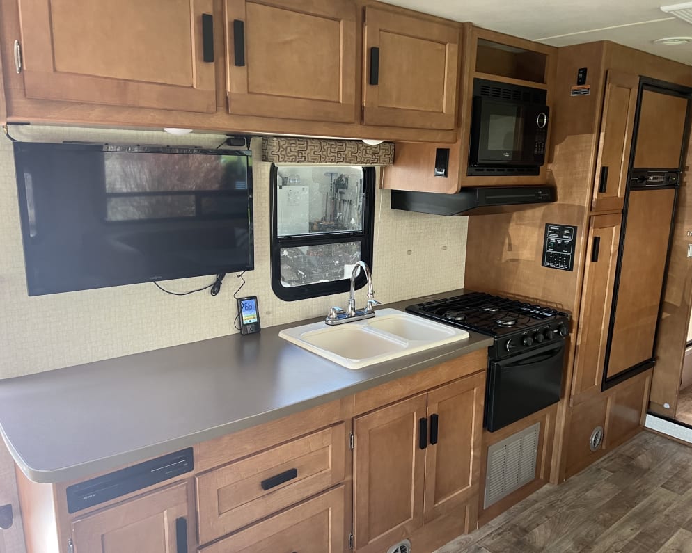 2017 Minnie Winnie  by Winnebago for rent in 83440