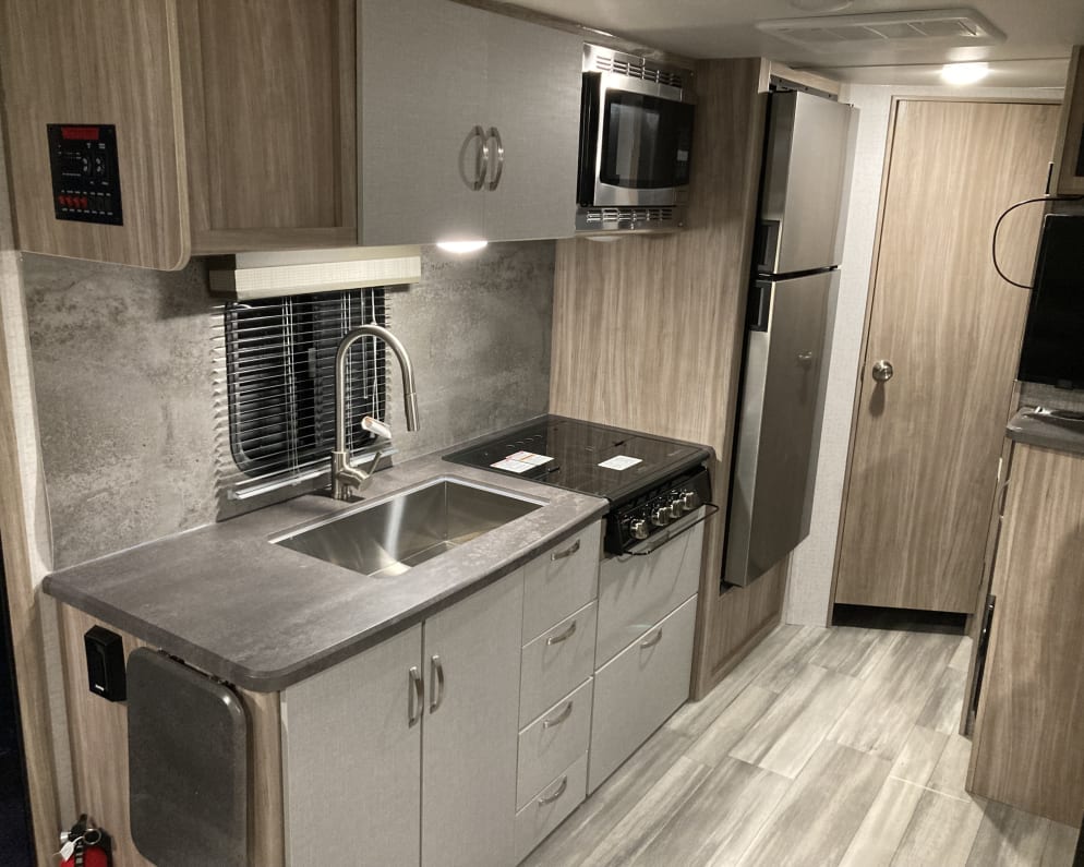 2022 Winnebago Micro Minnie available for rent in GREENFIELD Indiana