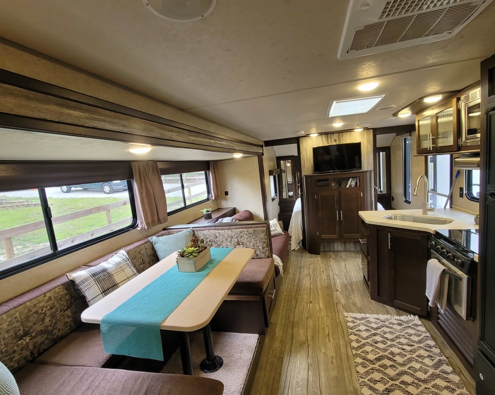 2018 Travel Trailer RV for Rent in Citrus Springs, Florida