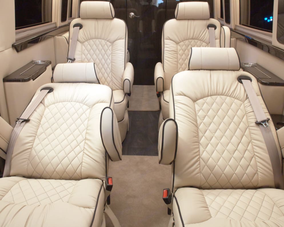 2021 Class B RV for Rent in Pendleton, Indiana