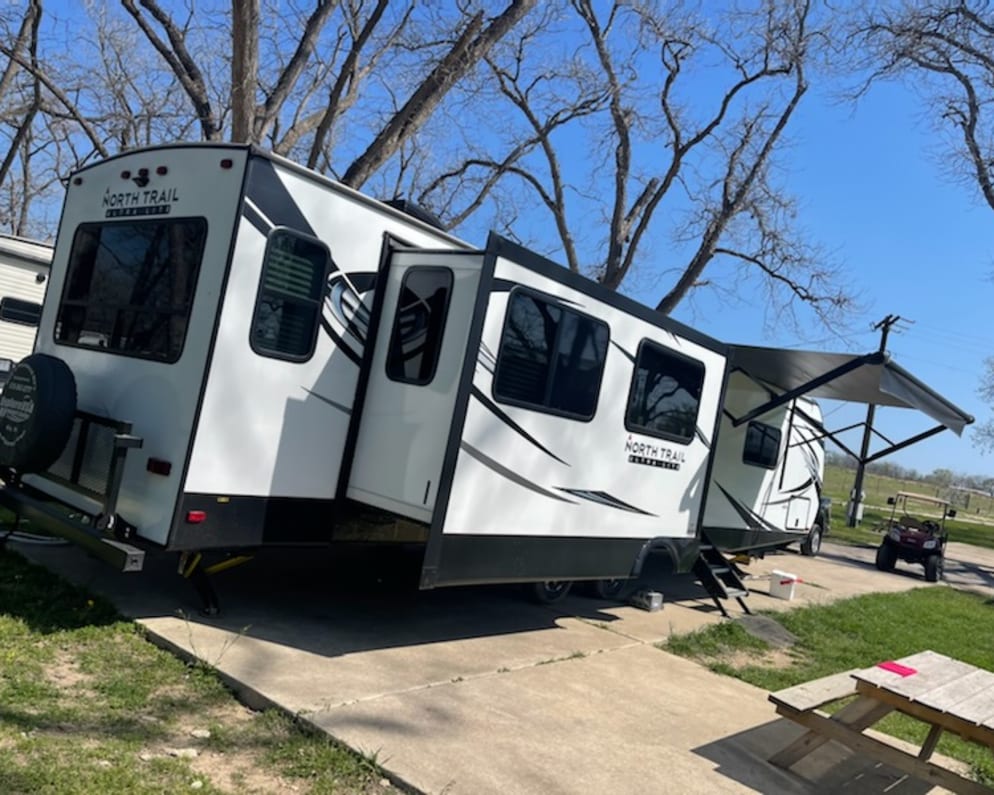 2021 Travel Trailer RV for Rent in Seguin, Texas