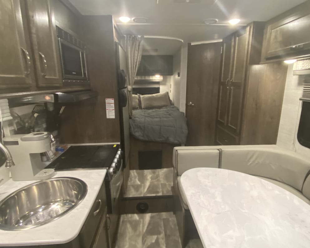 2022 Gulf Stream Conquest available for rent in Antioch Illinois