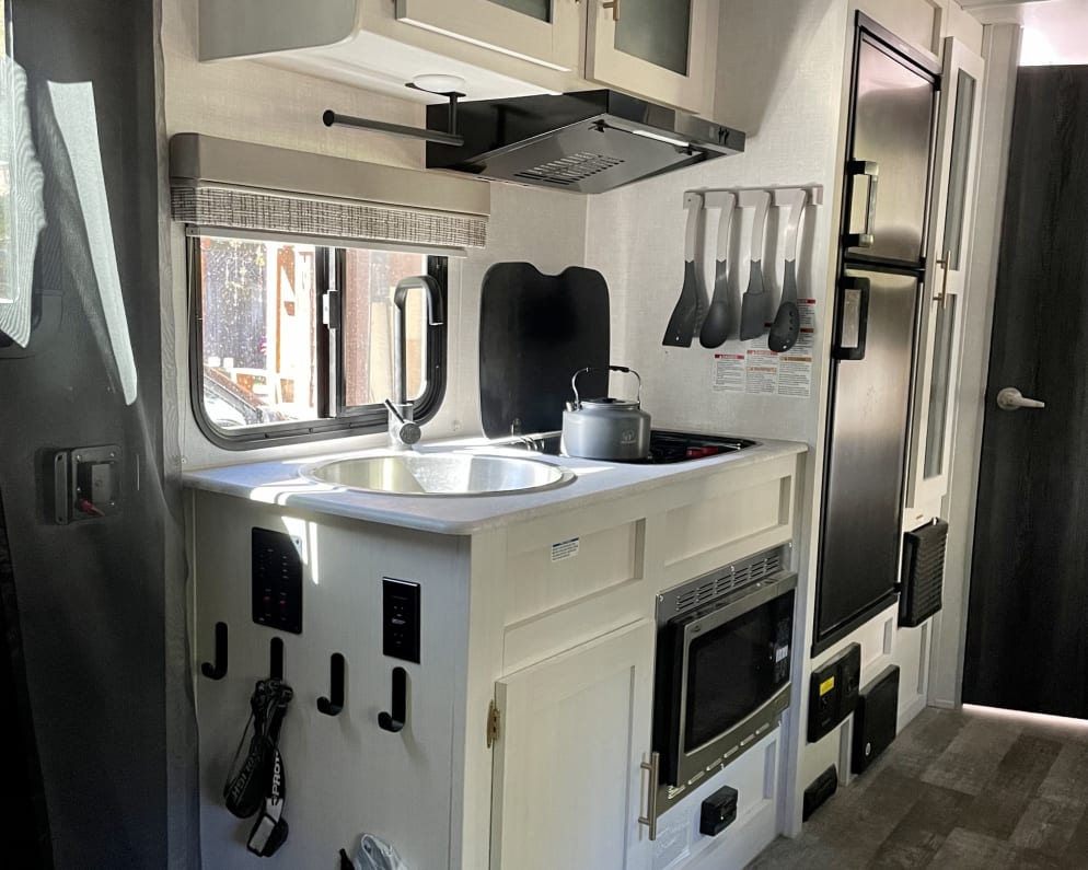 2021 R-Pod Hood River Edition available for rent in South Lake Tahoe California