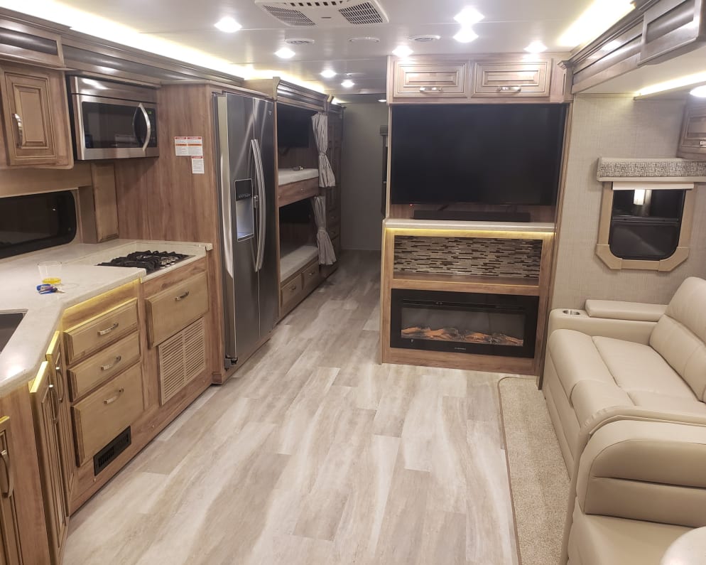 2021 Class C RV for Rent in Templeton, California