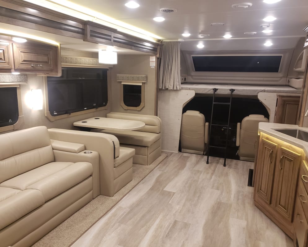 2021 Class C RV for Rent in Templeton, California