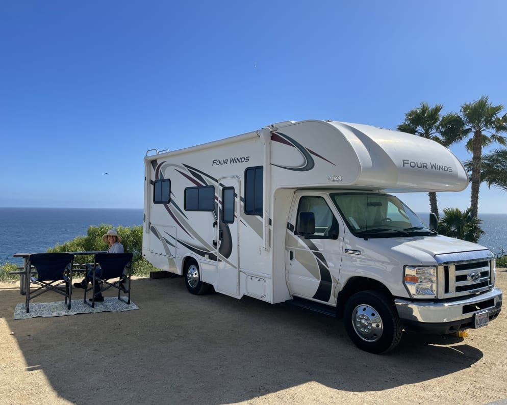 2020 Thor Four Winds available for rent in Palmdale California