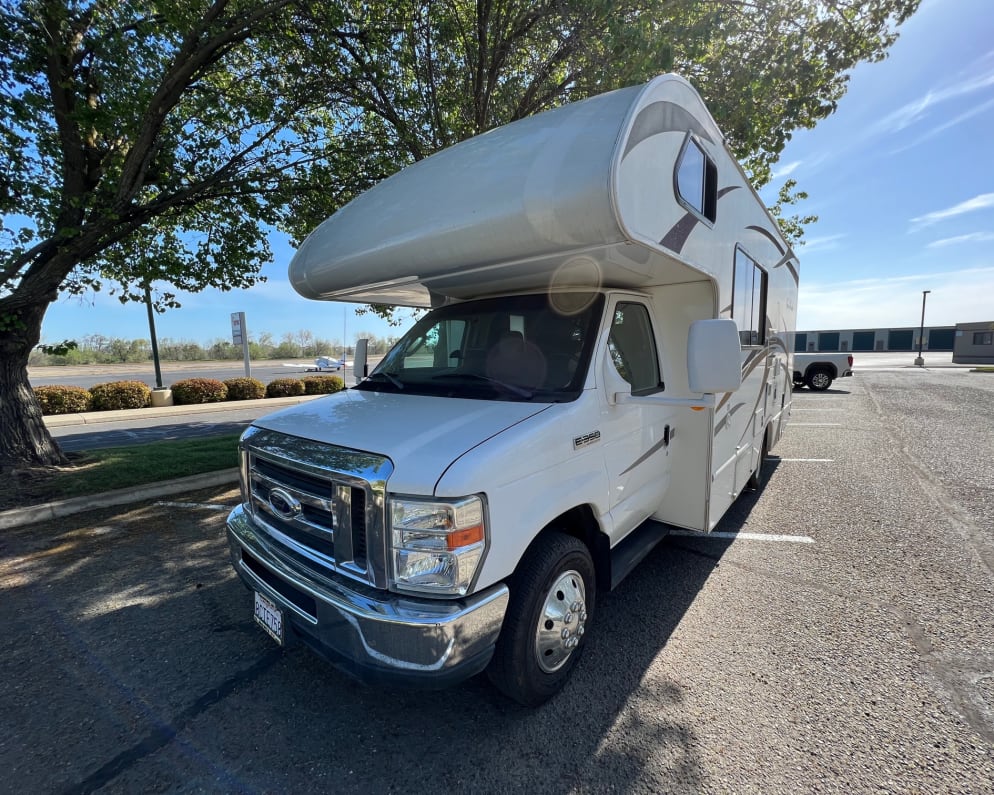 2013 Four Winds  by Thor for rent in 95828