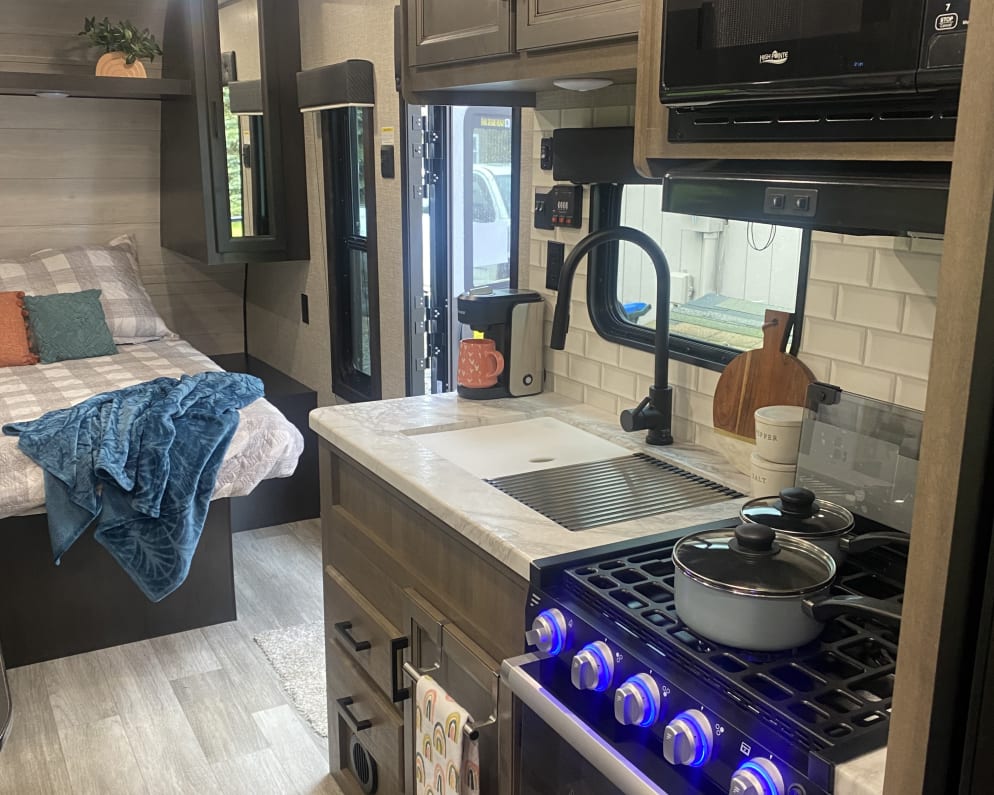 2022 Jayco Jay Flight SLX 8 Travel Trailer for rent in Rochester Washington