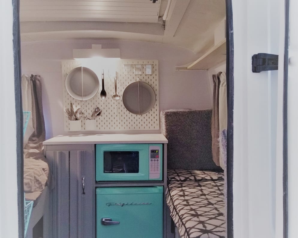 1986 Travel Trailer RV for Rent in Guelph, ON