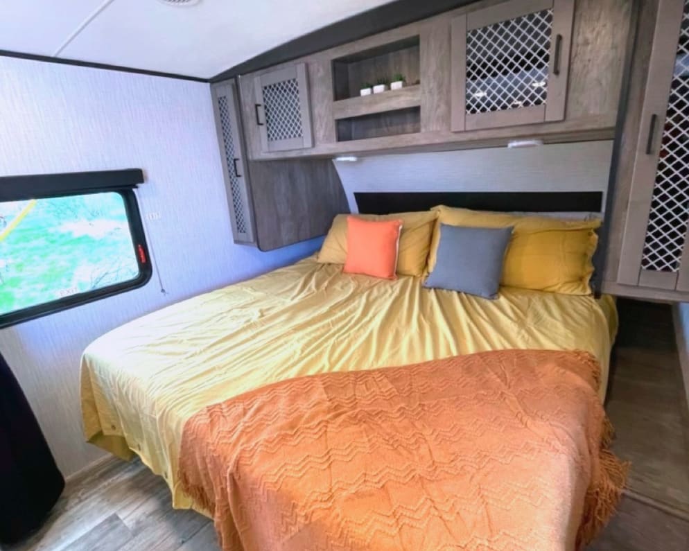 2021 Travel Trailer RV for Rent in Berthoud, Colorado