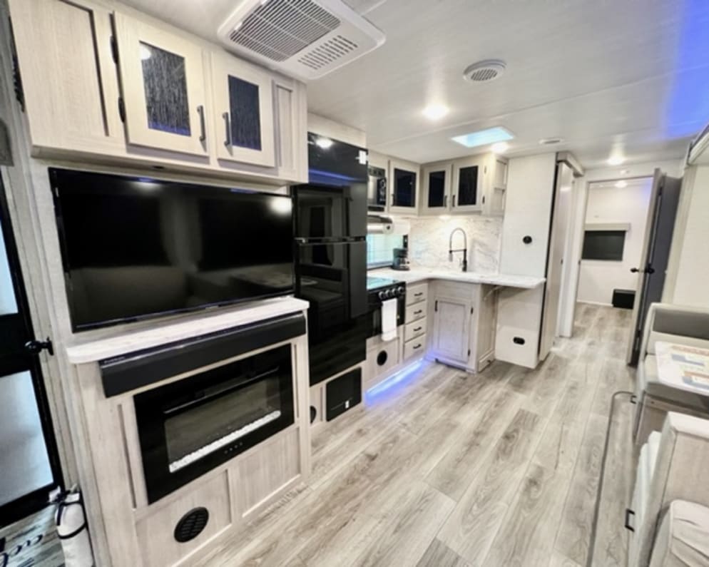 2022 East to West Alta Travel Trailer for rent in Homestead Florida