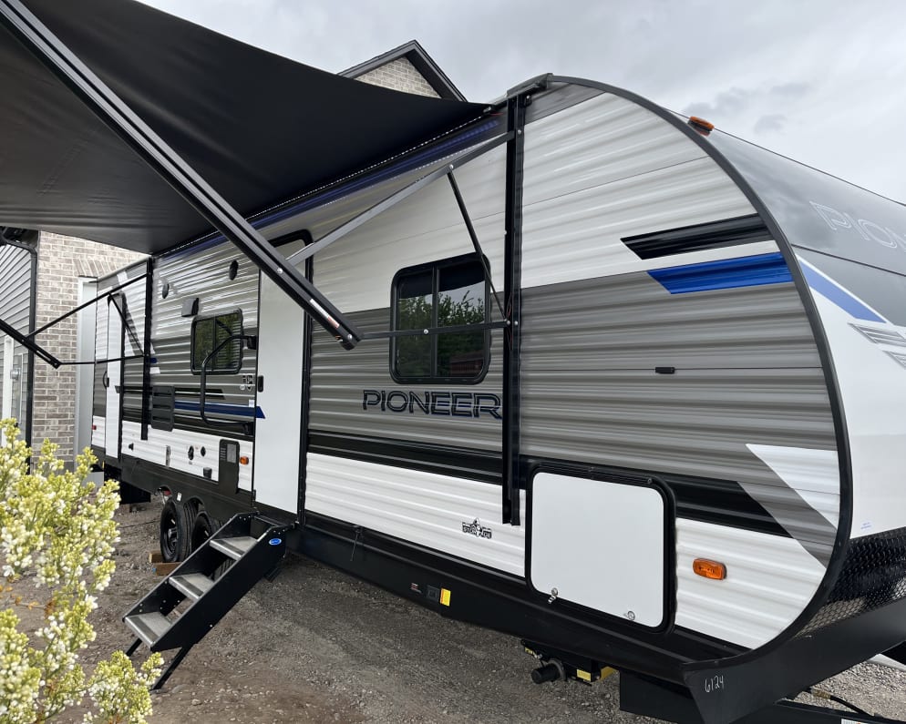 2022 Heartland Pioneer BH270 Bunkhouse