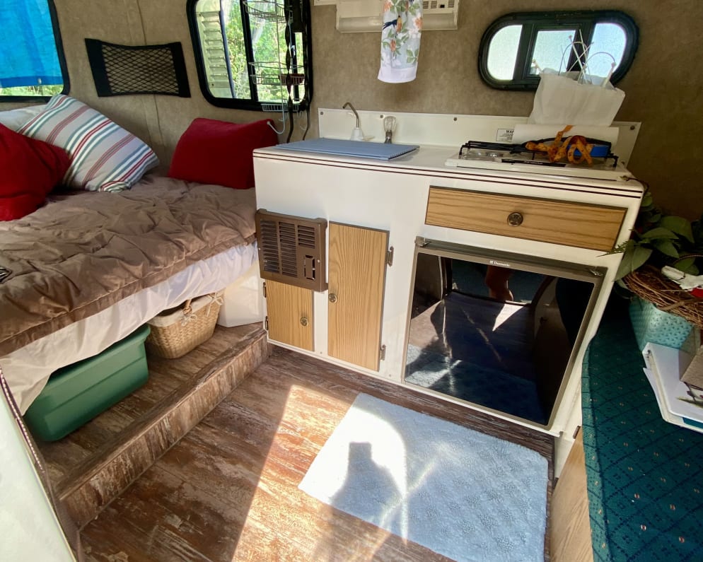 2000 Scamp Scamp Trailer available for rent in Philadelphia Pennsylvania